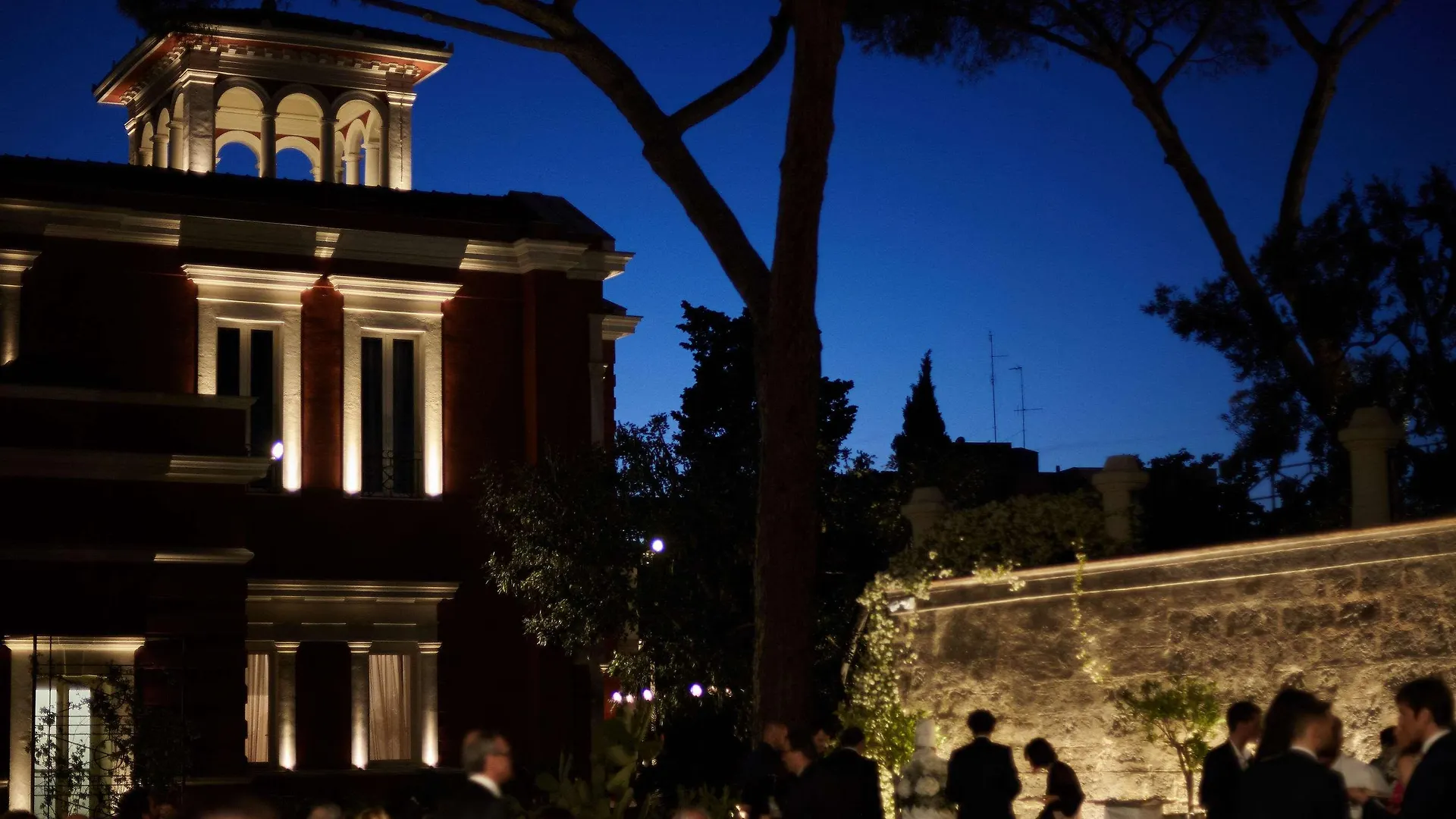 Mercure Villa Romanazzi Carducci Bari 4*,