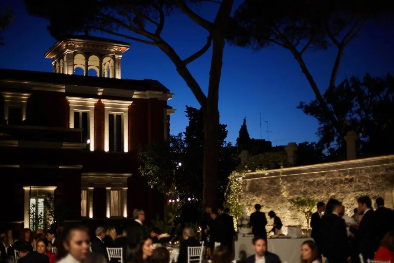 Mercure Villa Romanazzi Carducci Bari 4*,  İtalya
