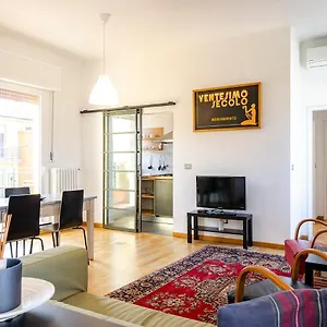 Di Vincenzo 4 Apartment Bologna