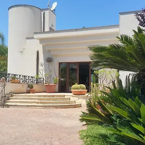 Oda ve Kahvaltı Flora Mondello