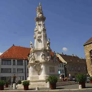Burg Szálloda